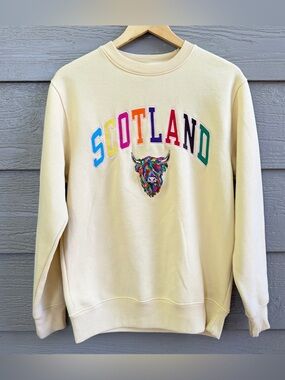 Cotly Scotland Highland Cow  Embroidered Sweatshirt Women Small Yellow Fleece